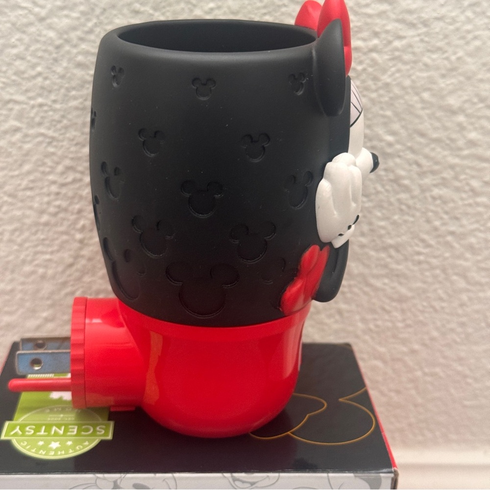 Disney Minnie Mouse Red and Black Scentsy Wall Diffuser Fan - Picture 3 of 4